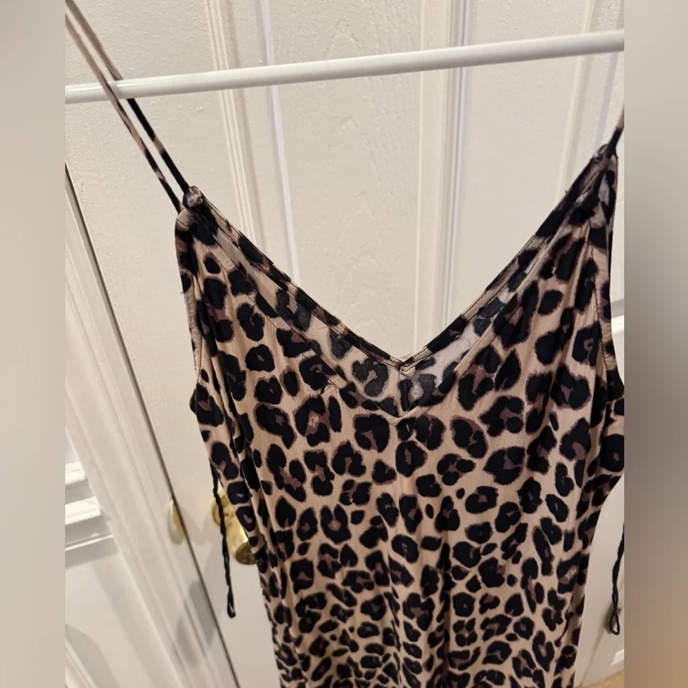 Vici maxi leopard dress medium - Picture 6 of 8